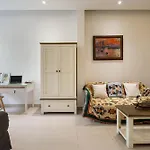 B Homestay Deluxe 01
